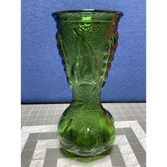 Vintage Italian Emerald Green Vase Embossed Fruit Design Made in Italy 10" Tall - Picture 3 of 6